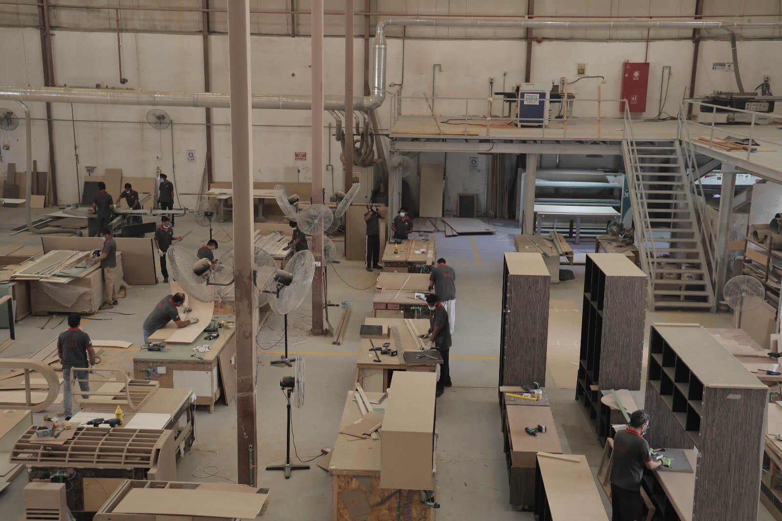 Hyssna furniture manufacturing machinery